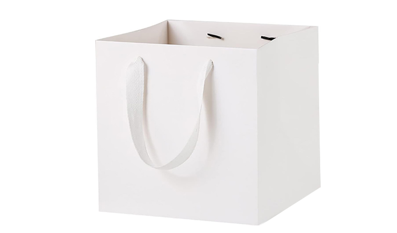 ΤΣΑΝΤΑ ΛΕΥΚΗ ΚΥΒΟΣ ΜΕ ΙΜΑΝΤΑ 35cm 0402185