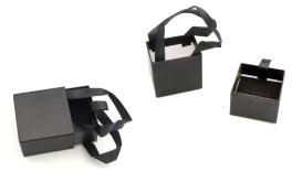 ΚΟΥΤΙ ΤΣΑΝΤΑΚΙ ΔΑΧΤΥΛΙΔΙΟΥ ΣΥΡΤΑΡΩΤΟ ΜΕ ΧΕΡΟΥΛΙΑ 5cm x 5cm x 3.5cm 0402290