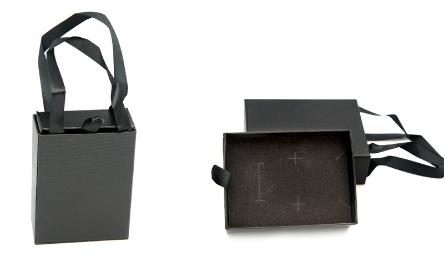 ΚΟΥΤΙ ΤΣΑΝΤΑΚΙ ΚΟΣΜΗΜΑΤΩΝ ΣΥΡΤΑΡΩΤΟ ΜΕ ΧΕΡΟΥΛΙΑ 7cm x 9cm x 3cm 0402291