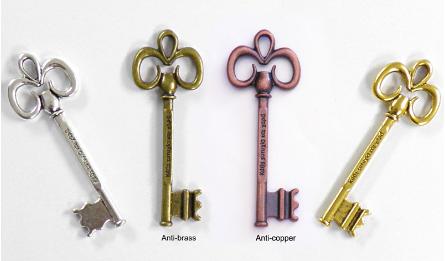 A35053 metal key 2.8x7.8cm 0518011